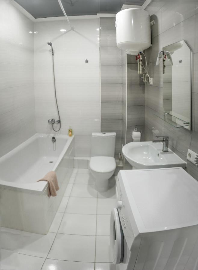 видовая в новострое в центре киева Apartment